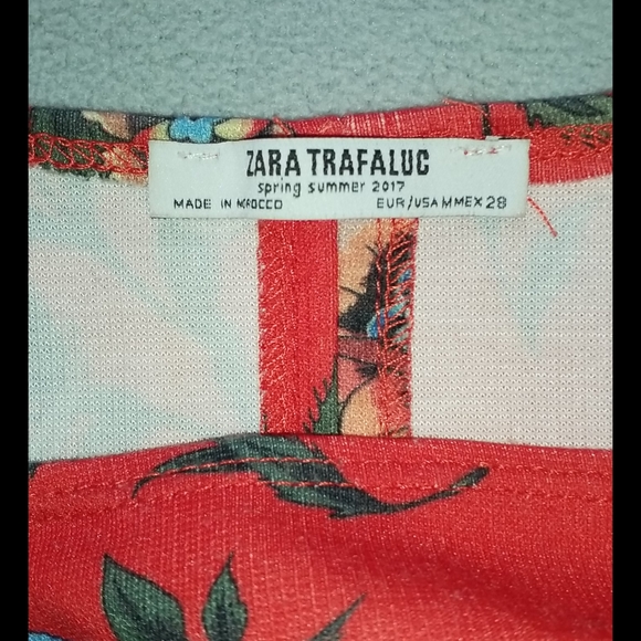 Dresses three for the price of one - Picture 4 of 7